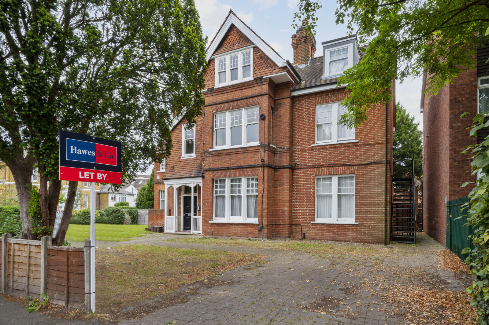 Flat to rent, Available from 07/03/2024 Milford Court, 15 King Charles Road, KT5, main image
