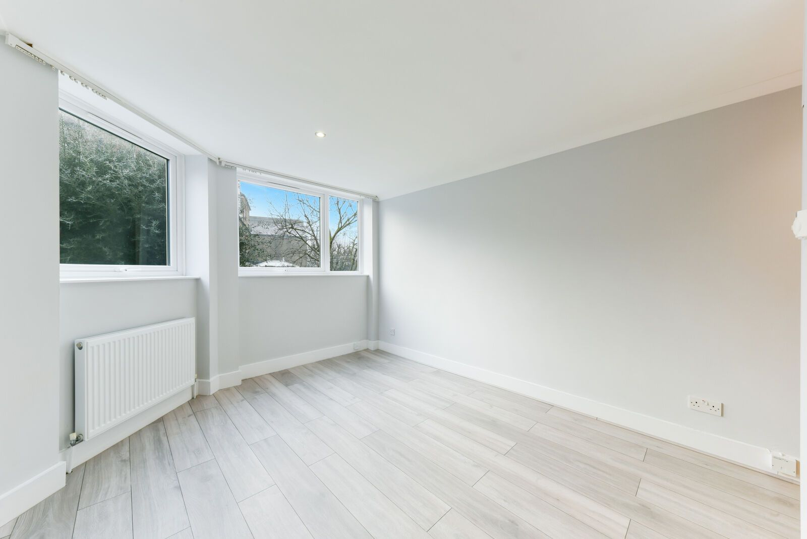 Flat to rent, Available from 15/03/2024 Hurlingham Road, London, SW6, main image