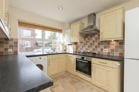 3 bedroom semi detached house to rent, Available from 09/05/2024