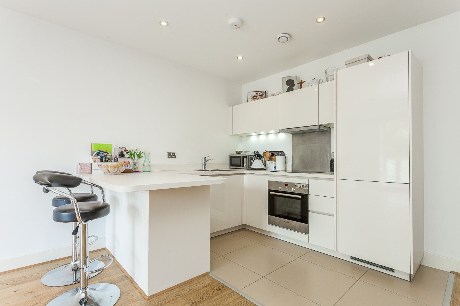2 bedroom  flat to rent, Available from 24/05/2024 Coombe Lane, London, SW20, main image