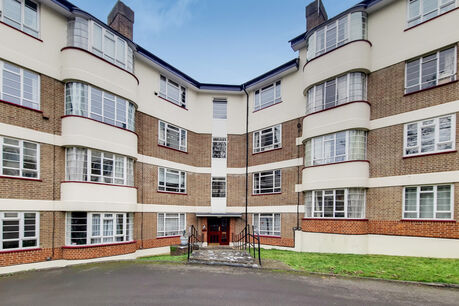2 bedroom  flat to rent, Available from 07/09/2024