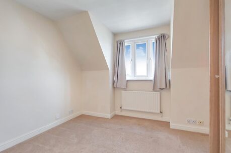 2 bedroom  property to rent, Available from 22/06/2024