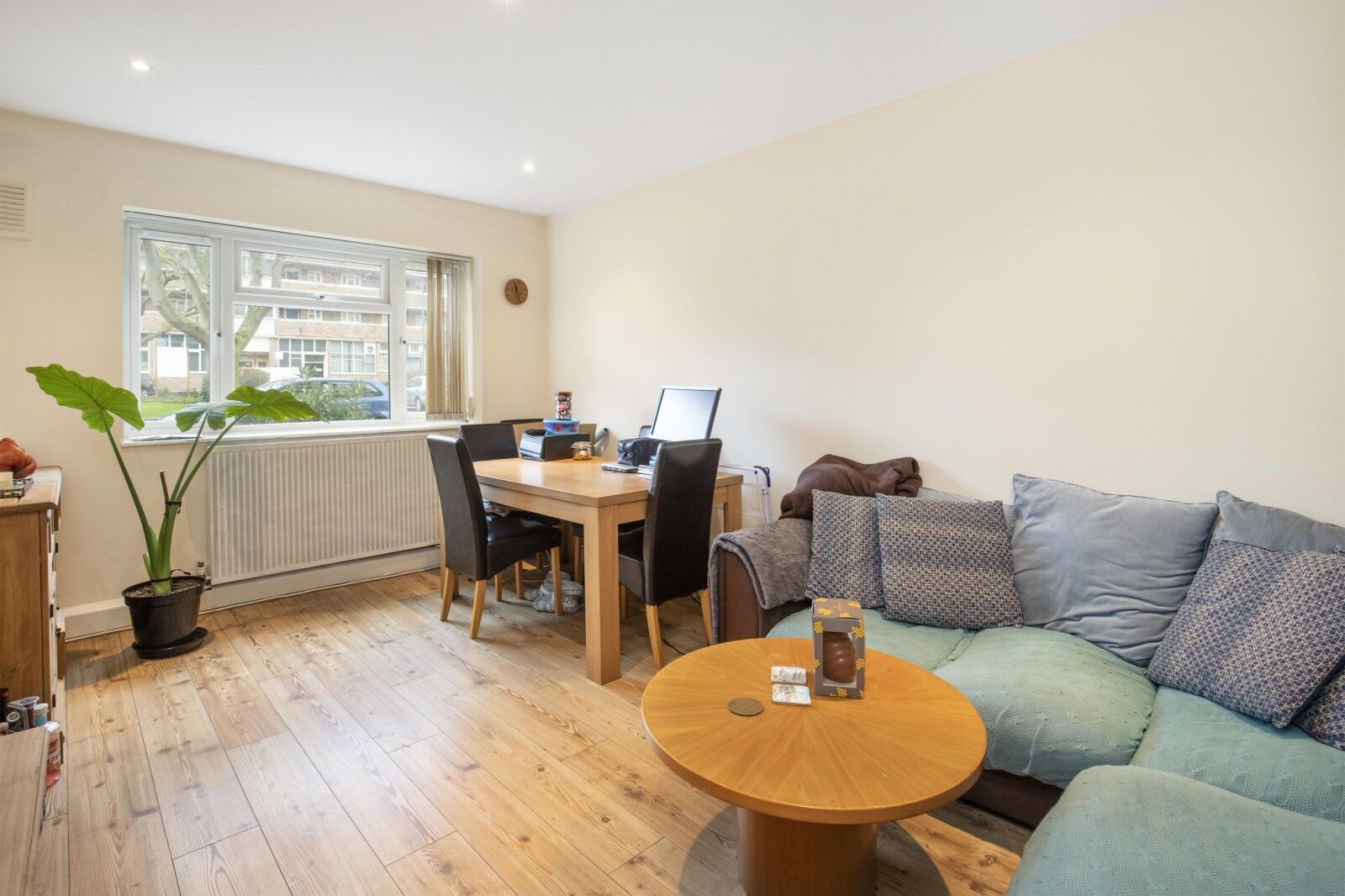 1 bedroom  flat to rent, Available now Lochinvar Street, Balham, SW12, main image