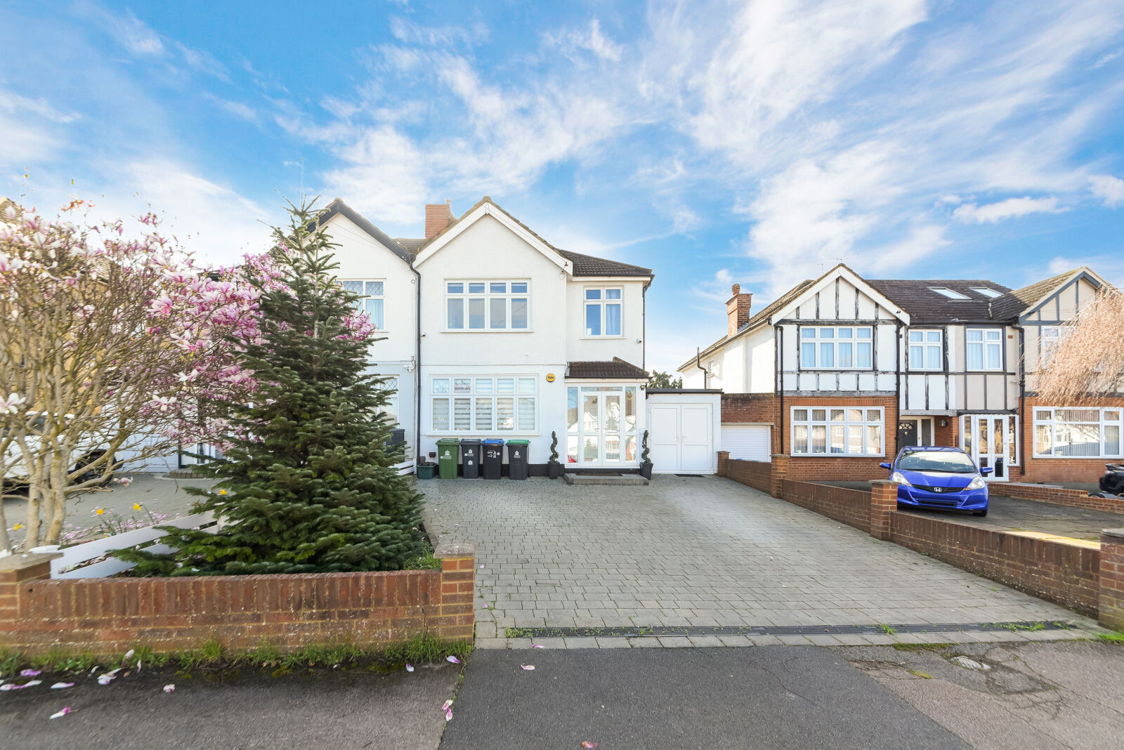 3 bedroom semi detached house to rent, Available now Beresford Avenue, Surbiton, KT5, main image