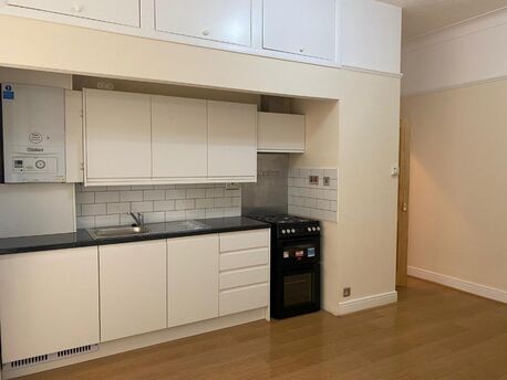 1 bedroom  flat to rent, Available from 04/05/2024
