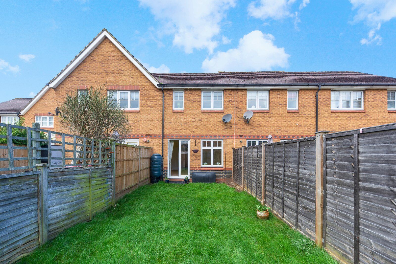 2 bedroom mid terraced house for sale Nigel Fisher Way, Chessington, KT9, main image