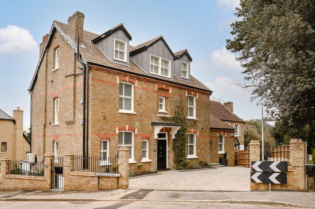 4 bedroom  flat for sale Thornton Hill, London, SW19, main image