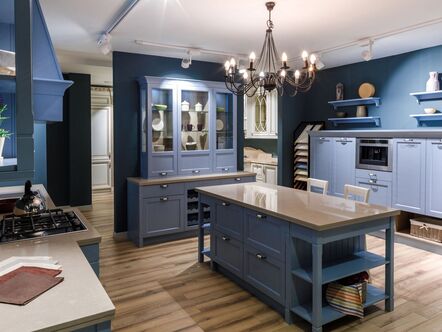 A well decorated kitchen